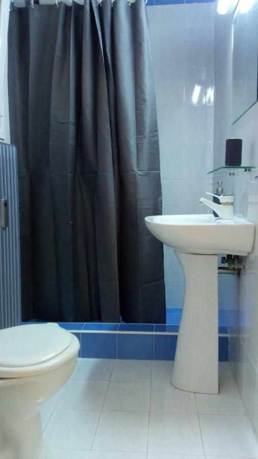 Appartamento Theo'S Loft Atene Esterno foto